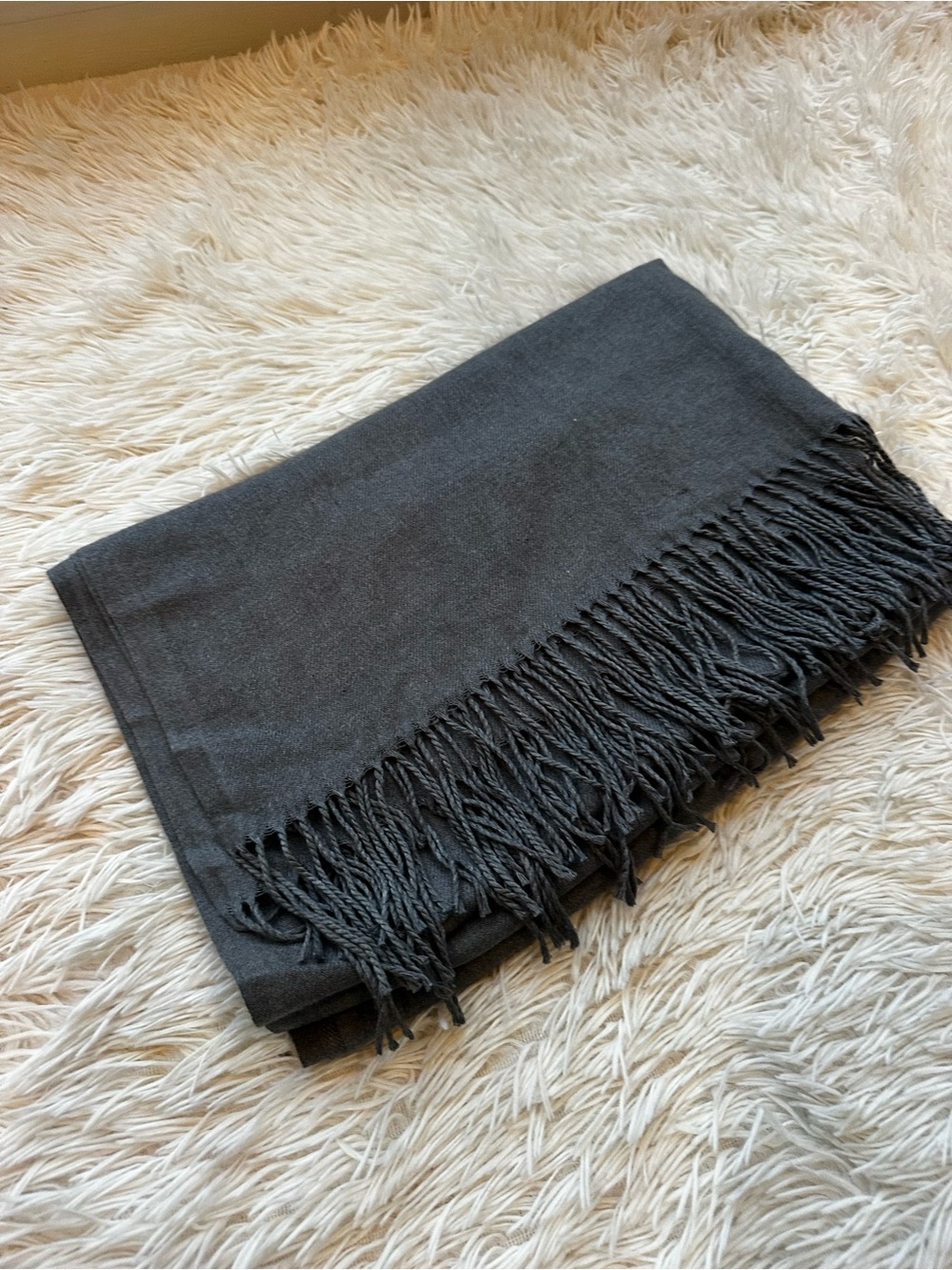 Women’s Fringe Cashmere Scarf- Charcoal Gray